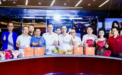 綿柔醬香擁抱游艇盛會 舉杯共創美好時尚生活